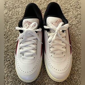 Air Jordan 2 Women’s Chicago Style Sneakers